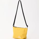 ケルティ「ES ミニ ユージュアル ポーチ」¥3,630/H13×W23×D9㎝