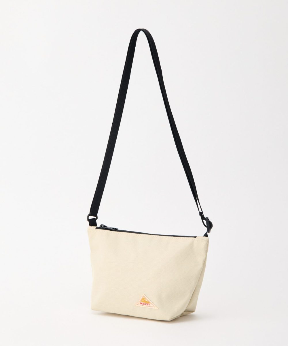 ケルティ「ES ミニ ユージュアル ポーチ」￥3,630／H13×W23×D9㎝