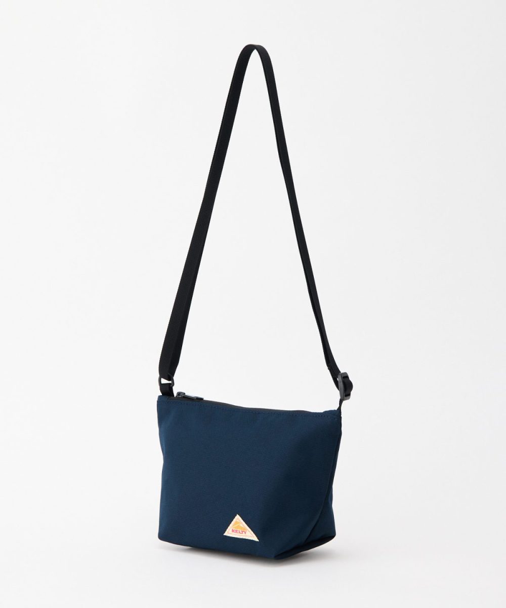 ケルティ「ES ミニ ユージュアル ポーチ」￥3,630／H13×W23×D9㎝