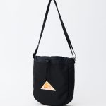 ケルティ「ES キンチャク ショルダー」¥3,520/H23×W20×D7㎝