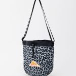 ケルティ「ES キンチャク ショルダー」¥3,520/H23×W20×D7㎝