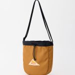 ケルティ「ES キンチャク ショルダー」¥3,520/H23×W20×D7㎝