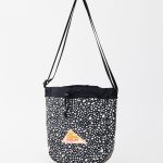 ケルティ「ES キンチャク ショルダー」¥3,520/H23×W20×D7㎝