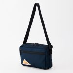 ケルティ「ES レクタングル ジップ ショルダー S」¥5,940/H14×W23×D7㎝