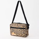 ケルティ「ES レクタングル ジップ ショルダー S」¥5,940/H14×W23×D7㎝