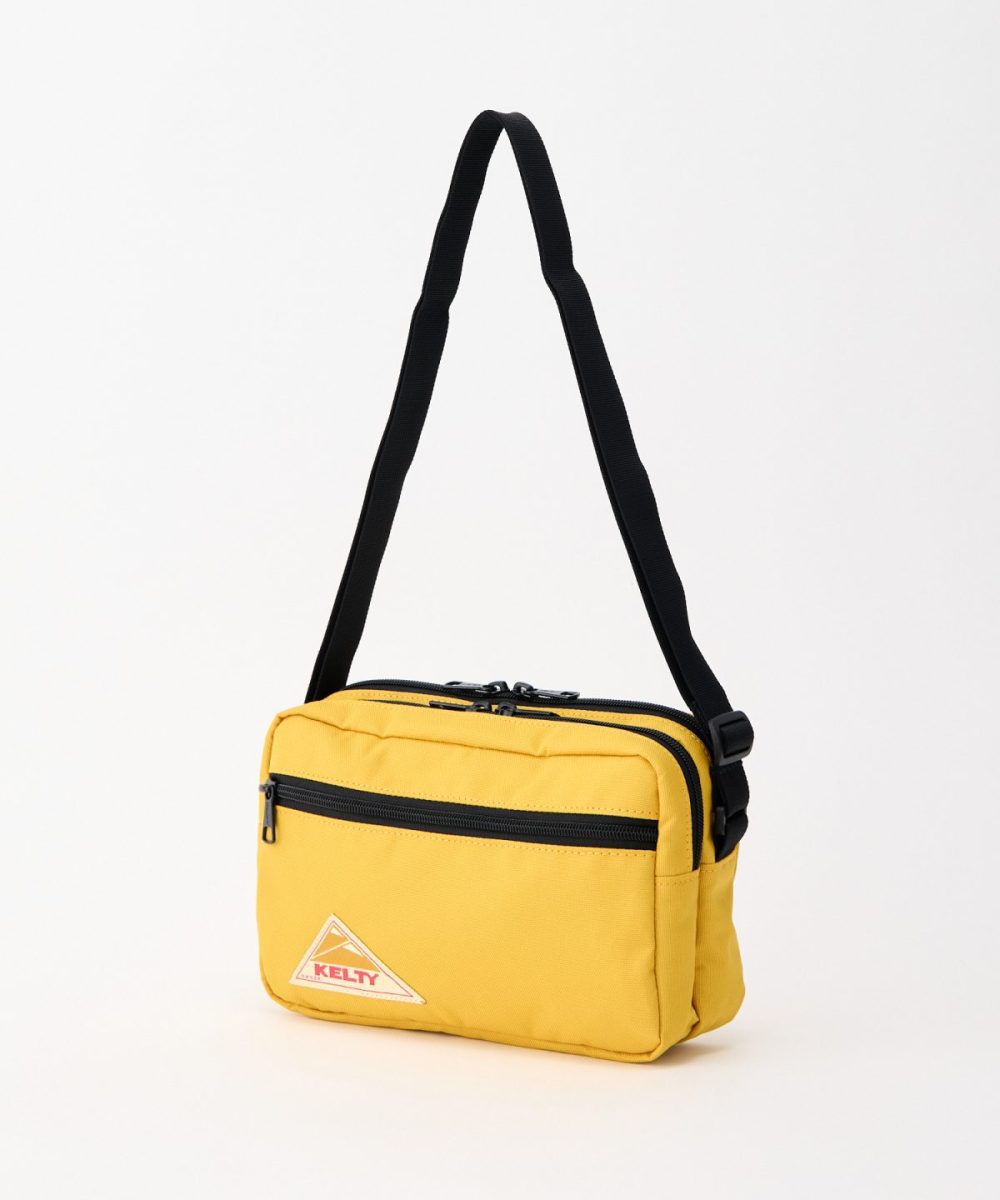 ケルティ「ES レクタングル ジップ ショルダー S」￥5,940／H14×W23×D7㎝