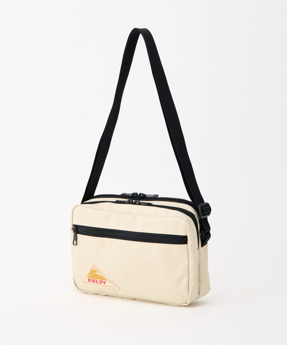 ケルティ「ES レクタングル ジップ ショルダー S」￥5,940／H14×W23×D7㎝