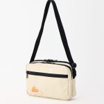 ケルティ「ES レクタングル ジップ ショルダー S」¥5,940/H14×W23×D7㎝