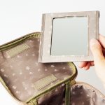 【リンネル6月号増刊付録】「ミラーが取り外せる大きなバニティポーチ」