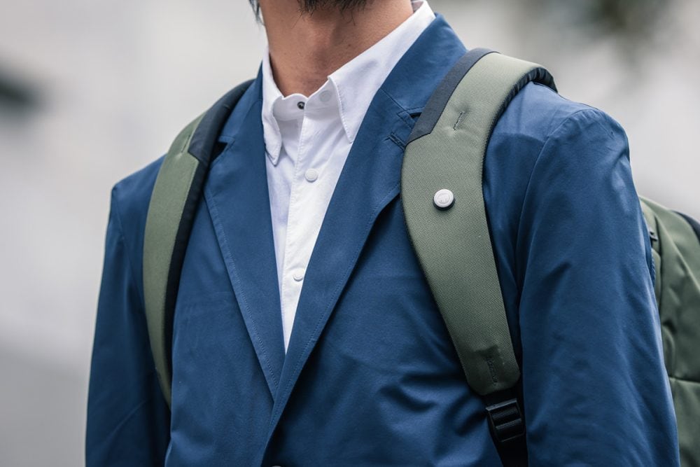 ショルダーハーネスの裏地に抗ピリング生地を採用