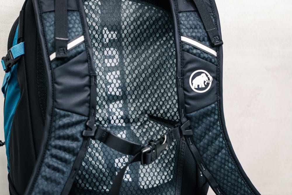 3D EVAフォームのエアチャンネル