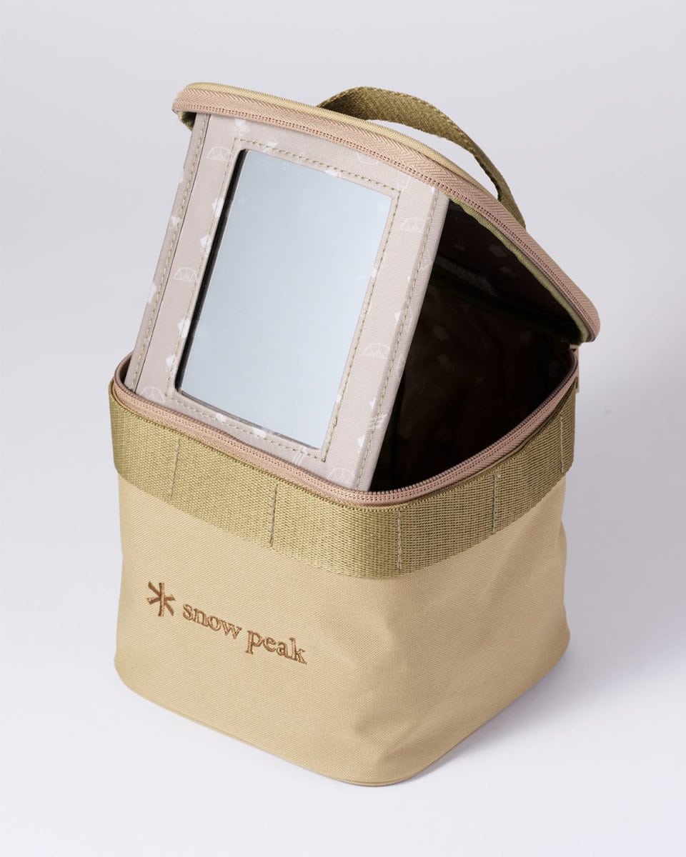 【リンネル6月号増刊付録】「ミラーが取り外せる大きなバニティポーチ」