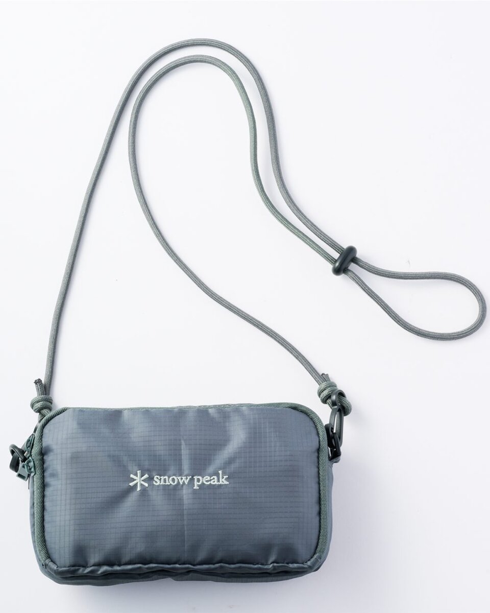 【リンネル6月号付録】「たっぷり収納力のお財布ショルダーバッグ」