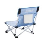 背面にはタオルなどの小物を収納できるポケットを配置