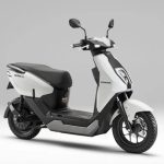 第1位　【50cc生産終了…乗り換えの大本命】ついに“使える”電動バイクが出た！ホンダ「ICON e:」はガソリン車並みの便利さで22万円