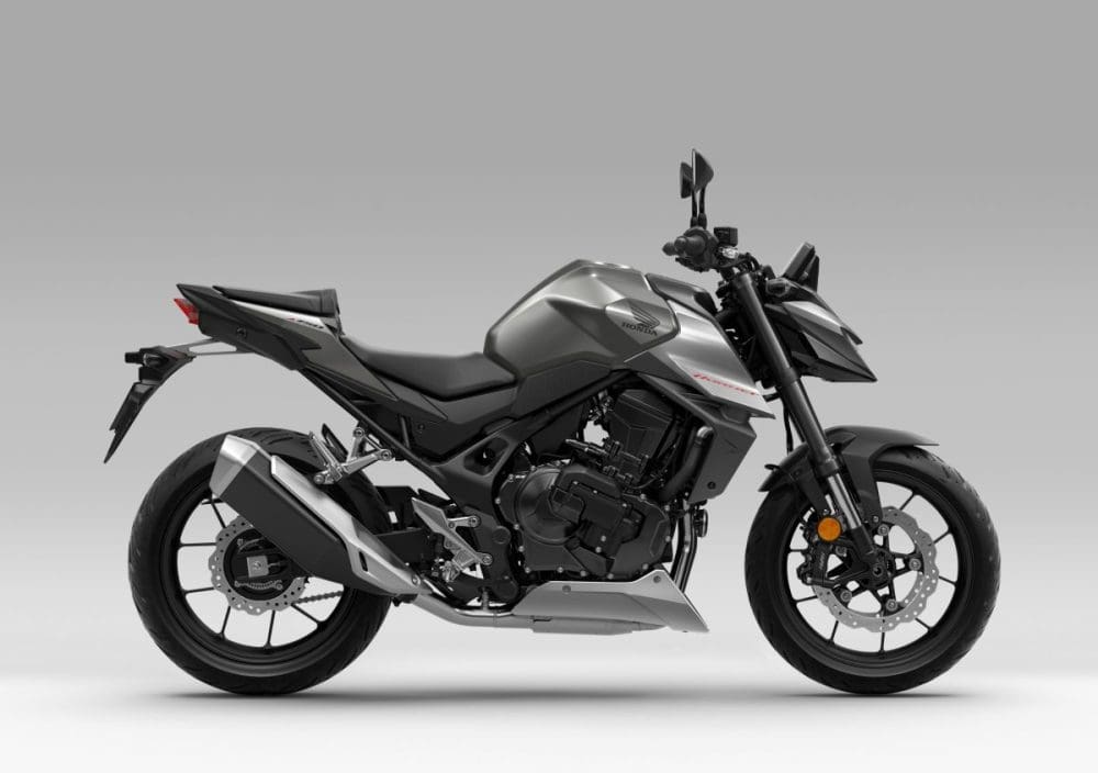 ウルフシルバーメタリックカラー