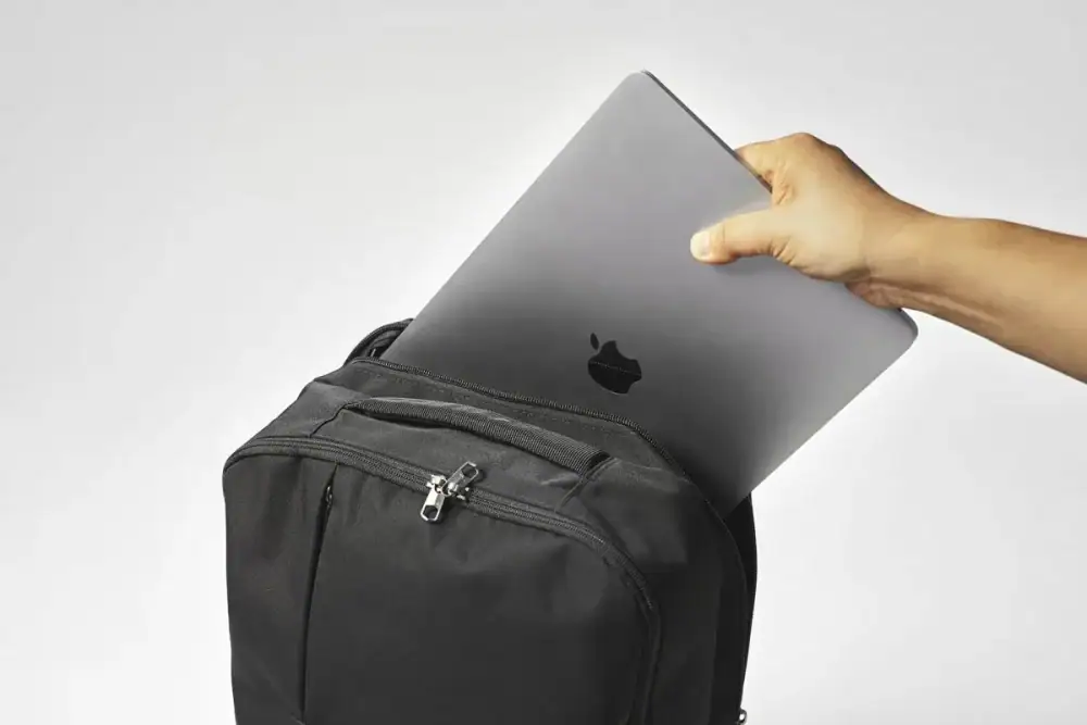 第2位 【ワークマンの凄すぎるリュック】2500円でこの完成度は反則!? 通勤も休日もこれ1つ! 働き世代におすすめの万能バッグをスタイリストが徹底解説