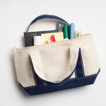 サングラスケースは文具入れとしても使える