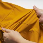 摩擦耐久性・防風性・UVカット(UPF50+)にも優れており、シェルとしての性能は高い