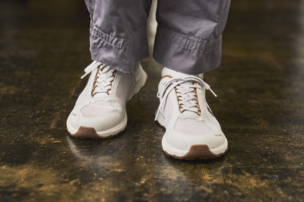 アジア人の足型の特徴を考慮したラストを採用