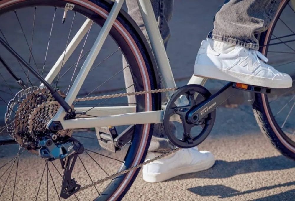 第2位　【電動じゃないのに勝手に変速!?】自家発電でAI学習は凄い…シマノ新型「Q’AUTO」搭載のクロスバイクが革命的すぎる