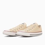 コンバース「オールスター OX」￥6,490／ナチュラルホワイト