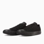 コンバース「オールスター OX」￥6,490／ブラックモノクローム