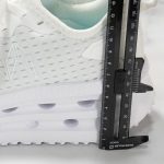 ワークマン「マンダムフライギアドライランチャー」のソールの高さを計測