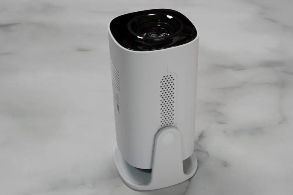 第1位 【ニトリ】3ヶ月待ちの「9,990円プロジェクター」がついに在庫復活!天井投影もできる“神コスパ”家電をガチレビュー