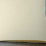 MDノート[A5]の罫線は4種類。写真はドット方眼罫