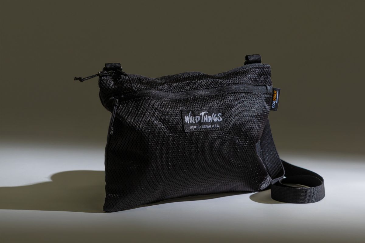 ワイルドシングス「ライト ショルダー ポーチ L」¥4,400/H26×W19×D1㎝