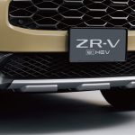 専用フロントバンパーガーニッシュ/専用フロントバンパーロアーガーニッシュ。アウトドアでも映えるアクティブなスタイルを演出する