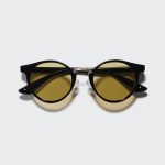 ユニクロ「サングラス」￥2,490