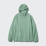 ユニクロ「ポケッタブルUVカットパーカ/NANODESIGN」￥3,990