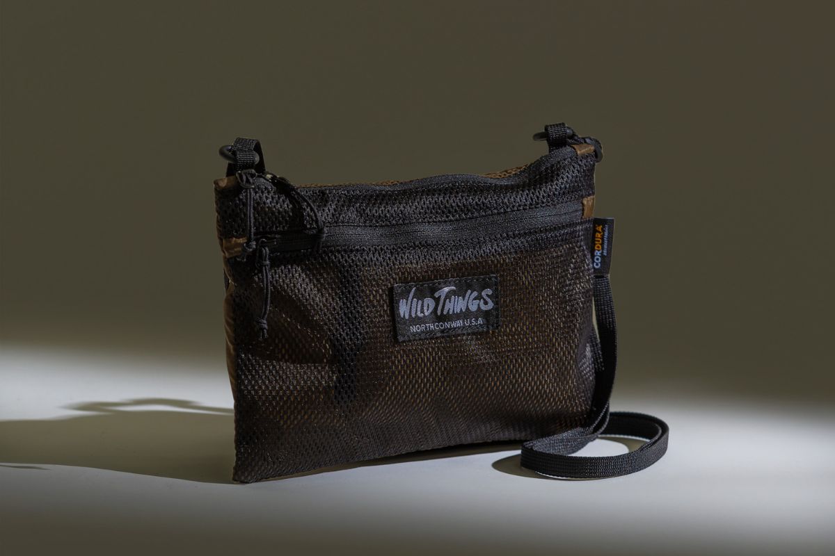 ワイルドシングス「ライト ショルダー ポーチ M」¥3,960/H23×W16×D1㎝