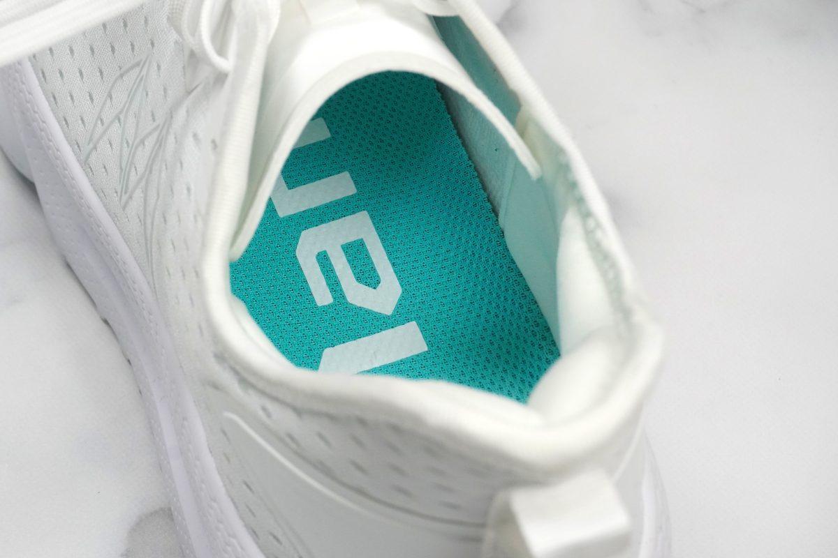 ワークマン「マンダムフライギアドライランチャー」のインソール。