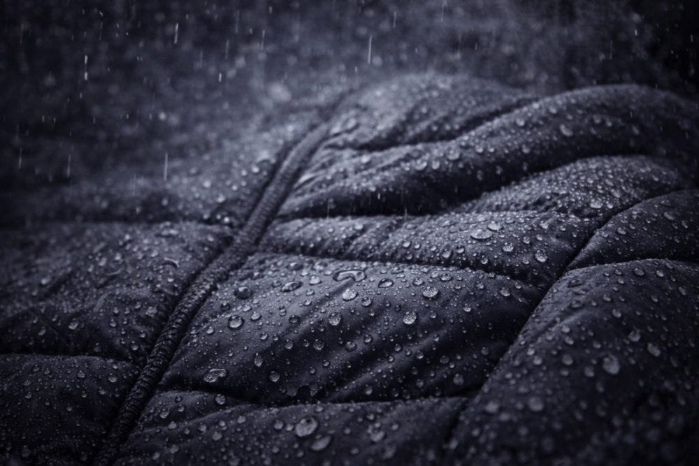 ある意味、防水・撥水マニアの筆者がその即効性に驚いたのが「鬼蓮Onibasu