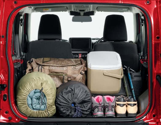 Point2 最新軽のようなフラットさはなし、しかし4人の荷物もそれなりに