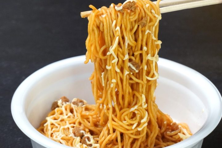 「これは絶妙すぎる1杯！」焼そばU.F.O.、どん兵衛…“チーズまみれで旨さ倍増”日清の人気カップ麺3杯をグルメライターがガチレビュー