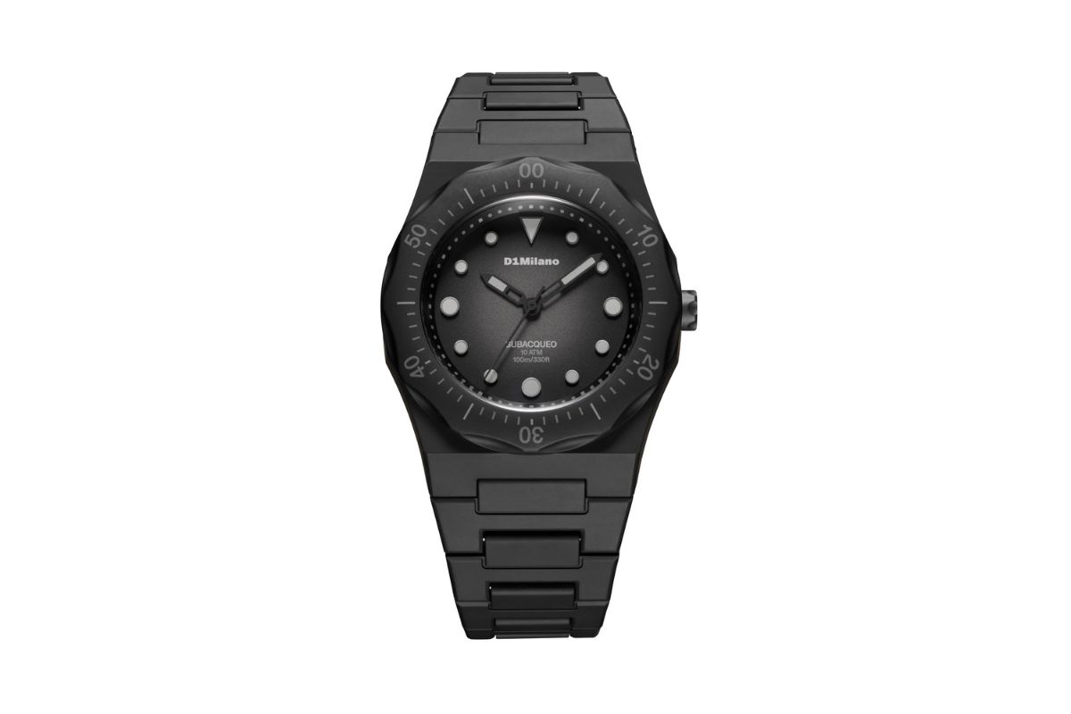 D1ミラノ「ポリカーボン Carbon Diver」¥34,100/クオーツ/40.5㎜径/10気圧防水