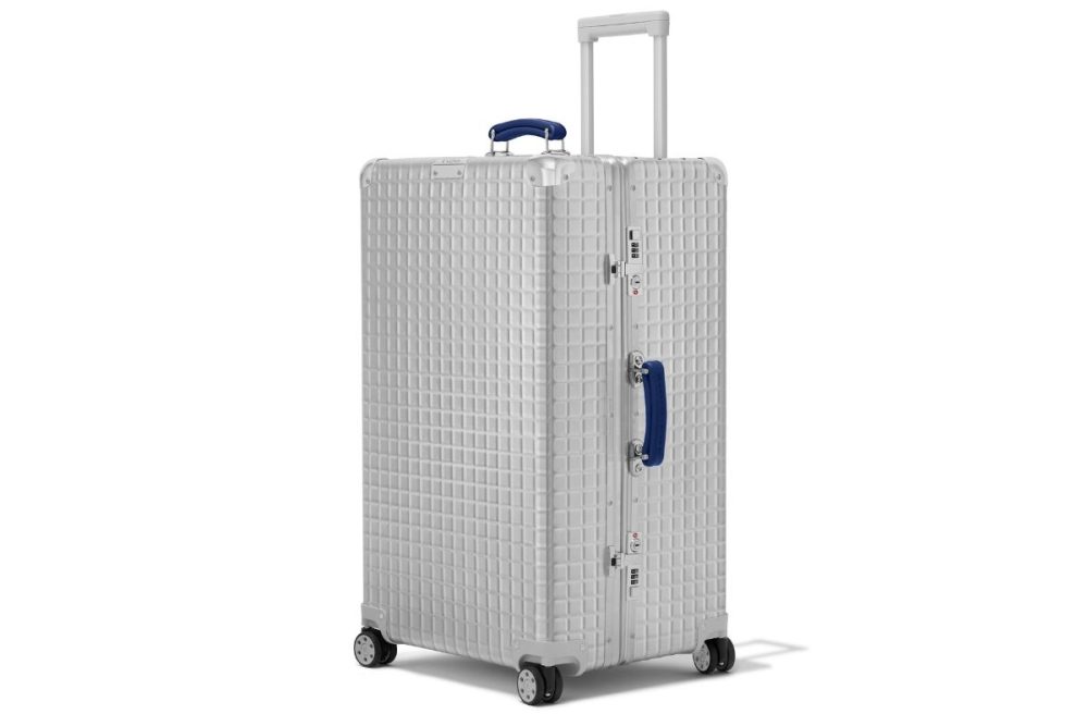 リモワ「Classic Aluminium Grid トランク」￥489,500／H75×W47×D36㎝／100ℓ／6㎏