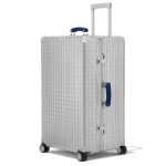 リモワ「Classic Aluminium Grid トランク」￥489,500／H75×W47×D36㎝／100ℓ／6㎏