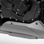 アンダーカウルが追加され、スポーティさと一体感、そして存在感あふれる洗練されたスタイリングを実現