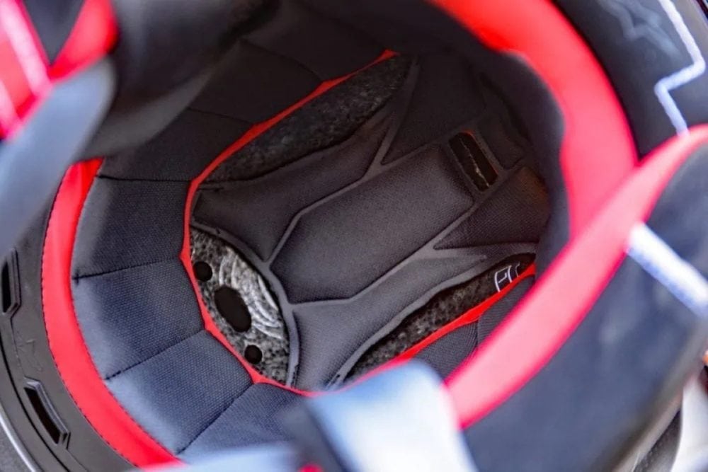 第3位 【ついに来た】アルパインスターズ初のヘルメット「スーパーテックR10」を体験してみたら空力性能が異次元だった