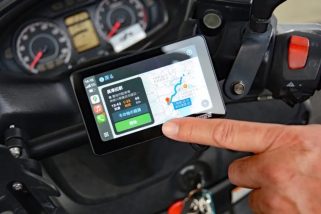 「iPhoneのカメラが壊れる」前に！令和の“バイク三種の神器”が変わる最新モニター、アライの万能ヘルメットが買い…ほか【バイクギアの人気記事ランキングベスト3】（2026年2月版）