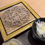 少し料金をプラスするだけで『（小）藪そばサービスセット』にできる！