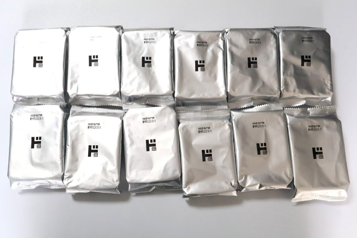 ラベルレスのパッケージで12個入り