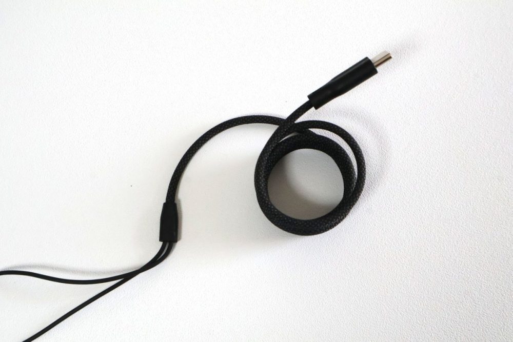 マグネットでまとまるからすっきり