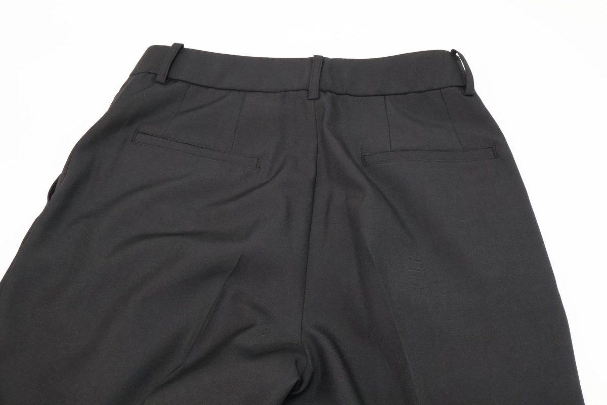 お尻周りも安っぽくない