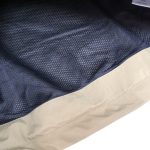 裏地はメッシュ素材